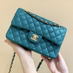 Classic flap bag