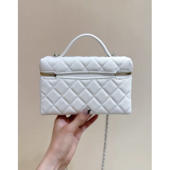 Chanel 25P box bag AP453100108（14*19*5cm）