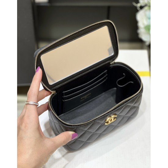 Chanel 23P box bag 3204 尺寸17cm，900