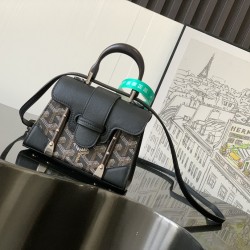 Sagon Nano Bag