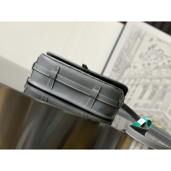 Belvdre Small Bag