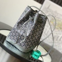 Petit Flot Bucket Bag