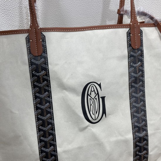 Saint Louis Pertuis  tote bag