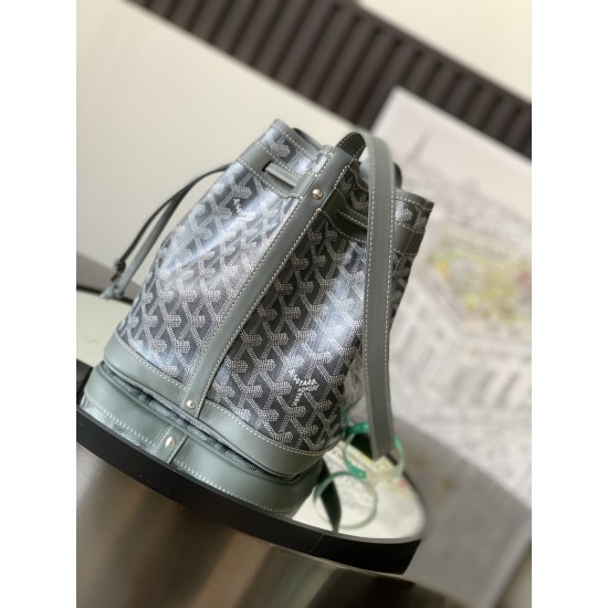 Petit Flot Bucket Bag