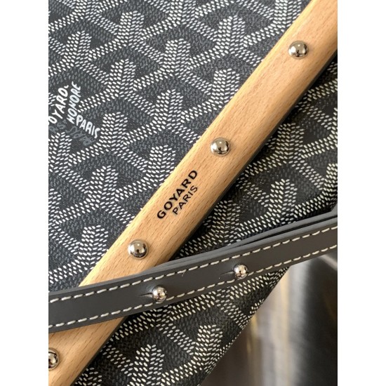 Monte-Carlo Small Clutch Bag