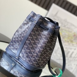 Petit Flot Bucket Bag