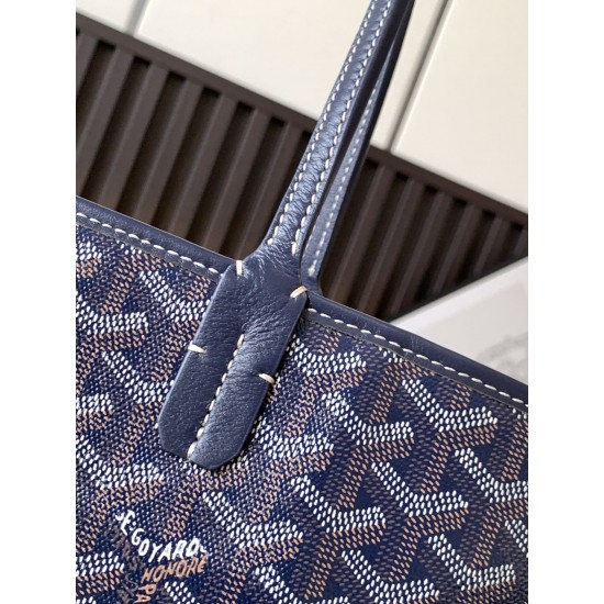 Artois Medium Zipper Tote Bag