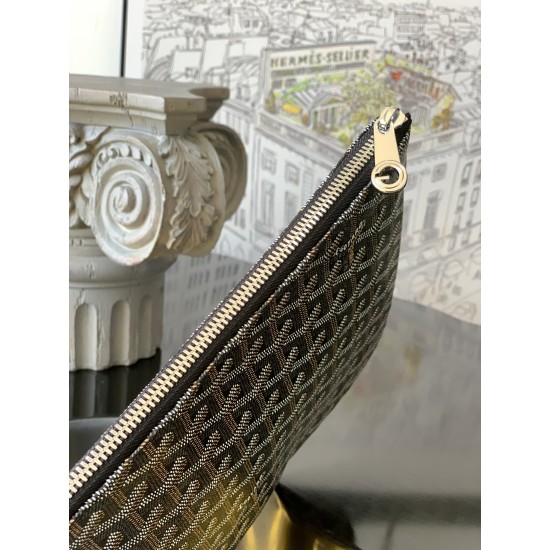 SENAT Medium Clutch Bag