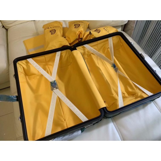 Bourget 20” Trolley Case50 cm x 24 cm x 36 cm