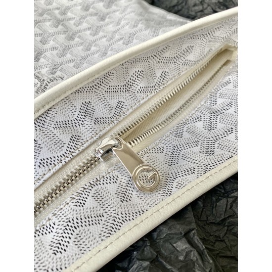 hobo zipper tote