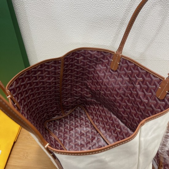 Saint Louis Pertuis  tote bag