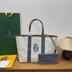 Saint Louis Pertuis  tote bag