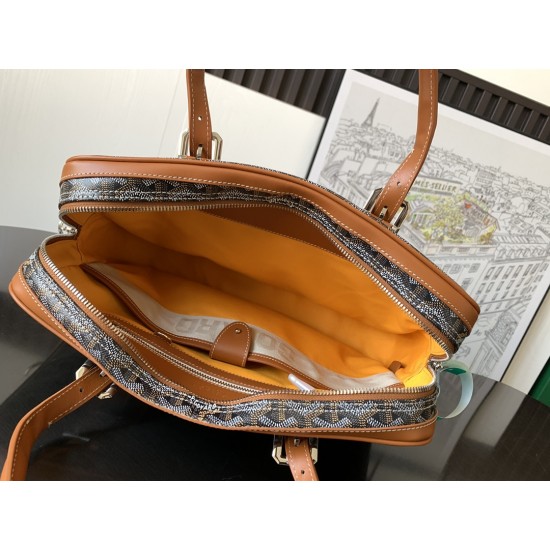 Ambassade Small Briefcase