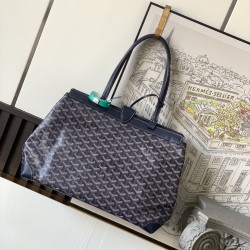 Bellechasse Biaude Small Bag