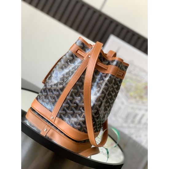 Petit Flot Bucket Bag