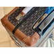 Bourget 20” Trolley Case。50 cm x 24 cm x 36 cm