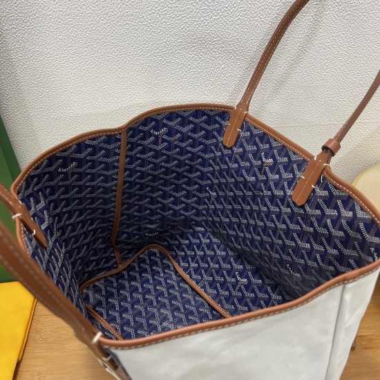 Saint Louis Pertuis  tote bag