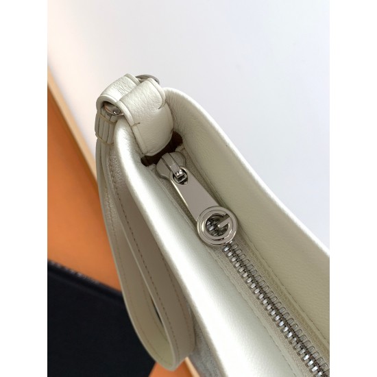 CONTI Clutch Bag