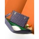 Goyard Cassette Trunk BagGoyard Cassette Trunk深蓝色里面是黄色皮。包包带要另外买的~尺寸:21*15*6.5cm可轻松放下promax大小男女适用重量:600g轻便易于携带搜编码8211 ❣️ Goyard Cassette Trunk BagGoyard Cassette Trunk深蓝色里面是黄色皮。包包带要另外买的~尺寸:21*15*6.5cm可轻松放下promax大小男女适用重量:600g轻便易于携带搜编码8211 ❣️