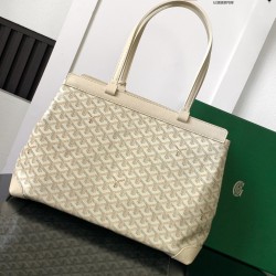 Bellechasse Biaude bag
