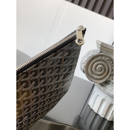 SENAT Medium Clutch Bag