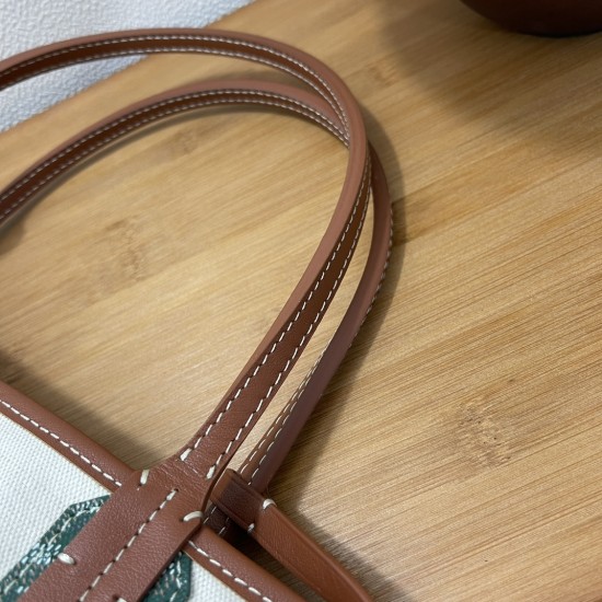 Saint Louis Pertuis  tote bag
