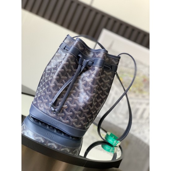 Petit Flot Bucket Bag