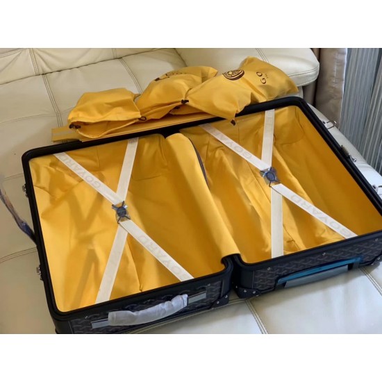Bourget 20” Trolley Case。50 cm x 24 cm x 36 cm