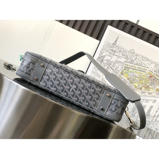 Ambassade Small Briefcase