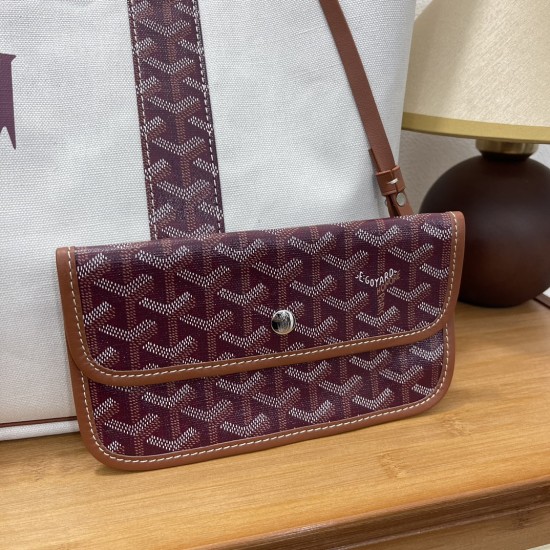 Saint Louis Pertuis  tote bag