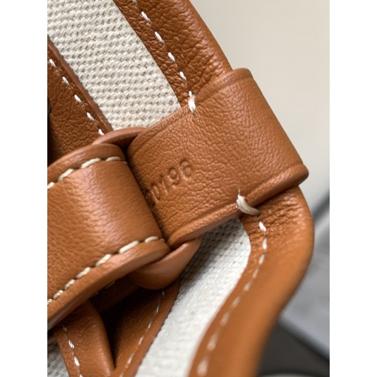 Petit Flot Bucket Bag