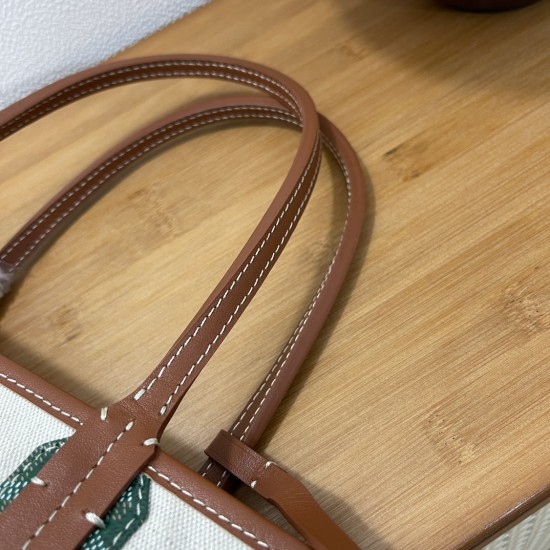 Saint Louis Pertuis  tote bag