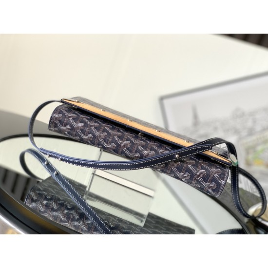 Monte-Carlo Small Clutch Bag