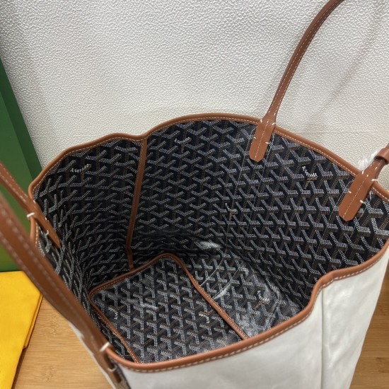 Saint Louis Pertuis  tote bag