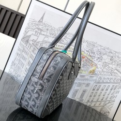 goyard vintage baguette baguette bag