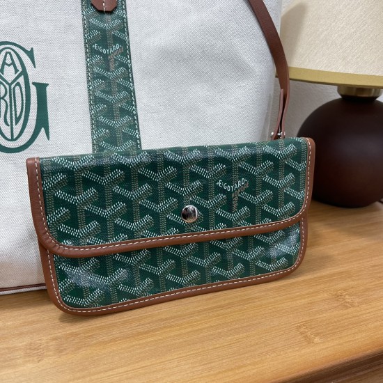 Saint Louis Pertuis  tote bag
