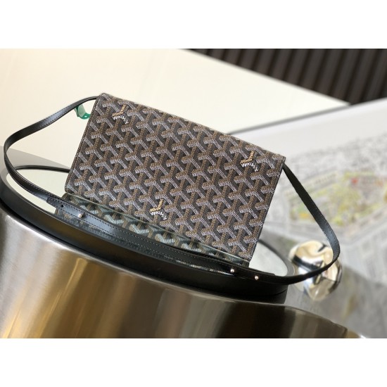 Monte-Carlo Small Clutch Bag