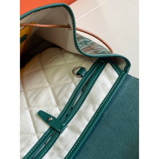 Goyard Alpin backpack size: 39x32x15.5cm