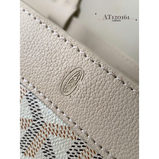 Bellechasse Biaude bag