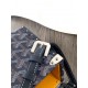 Goyard Cassette Trunk BagGoyard Cassette Trunk深蓝色里面是黄色皮。包包带要另外买的~尺寸:21*15*6.5cm可轻松放下promax大小男女适用重量:600g轻便易于携带搜编码8211 ❣️ Goyard Cassette Trunk BagGoyard Cassette Trunk深蓝色里面是黄色皮。包包带要另外买的~尺寸:21*15*6.5cm可轻松放下promax大小男女适用重量:600g轻便易于携带搜编码8211 ❣️