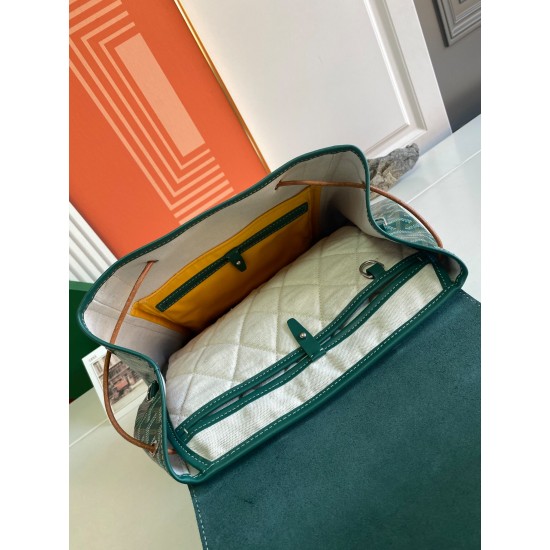 Goyard Alpin backpack size: 39x32x15.5cm