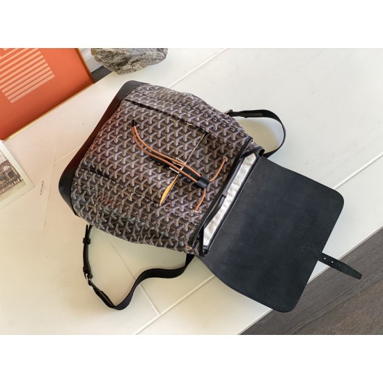 Goyard Alpin backpack size: 39x32x15.5cm
