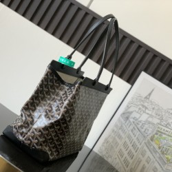 Bellechasse Biaude Small Bag