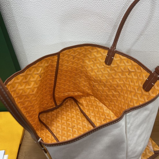Saint Louis Pertuis  tote bag