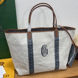Saint Louis Pertuis  tote bag