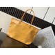 Artois Medium Zipper Tote Bag