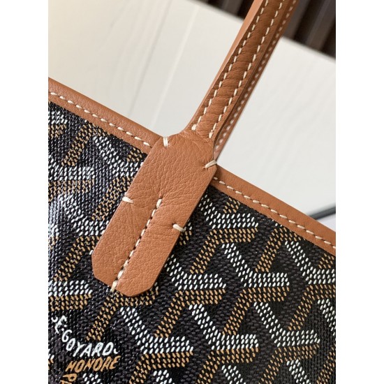 Artois Medium Zipper Tote Bag