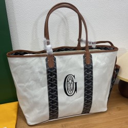 Saint Louis Pertuis  tote bag