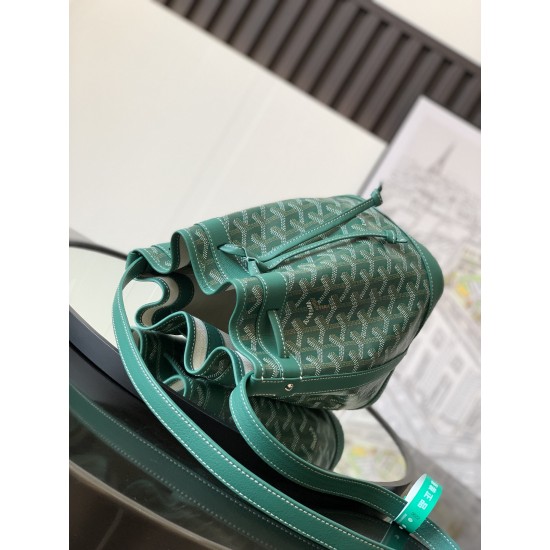 Petit Flot Bucket Bag