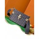 Goyard Cassette Trunk BagGoyard Cassette Trunk深蓝色里面是黄色皮。包包带要另外买的~尺寸:21*15*6.5cm可轻松放下promax大小男女适用重量:600g轻便易于携带搜编码8211 ❣️ Goyard Cassette Trunk BagGoyard Cassette Trunk深蓝色里面是黄色皮。包包带要另外买的~尺寸:21*15*6.5cm可轻松放下promax大小男女适用重量:600g轻便易于携带搜编码8211 ❣️